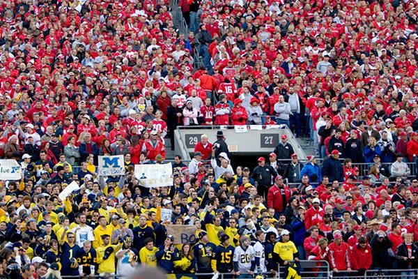 Michigan Wolverines vs Ohio State Buckeyes tifosi