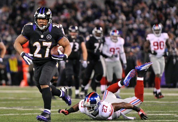 Ray Rice ha corso e ricevuto per 158 yards e un touchdown.