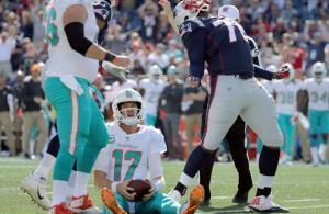 Ryan Tannehill a terra in Dolphins @ Patriots 2018