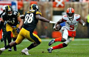 Tyrod Taylor Browns vs Steelers