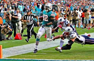 Kenyan Drake touchdown Dolphins vs Patriots 2018