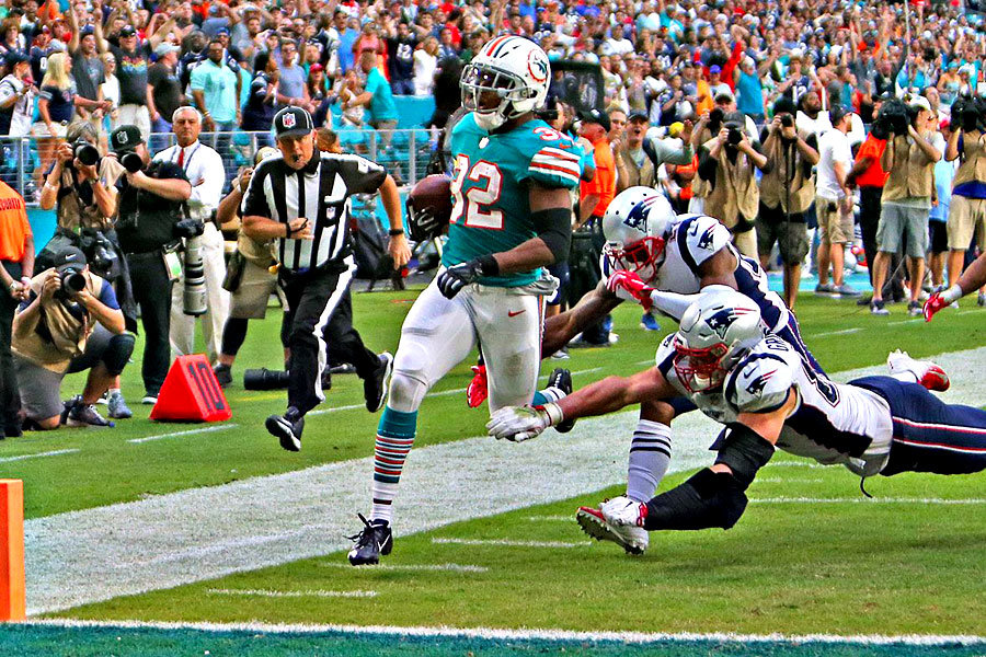 Kenyan Drake touchdown Dolphins vs Patriots 2018