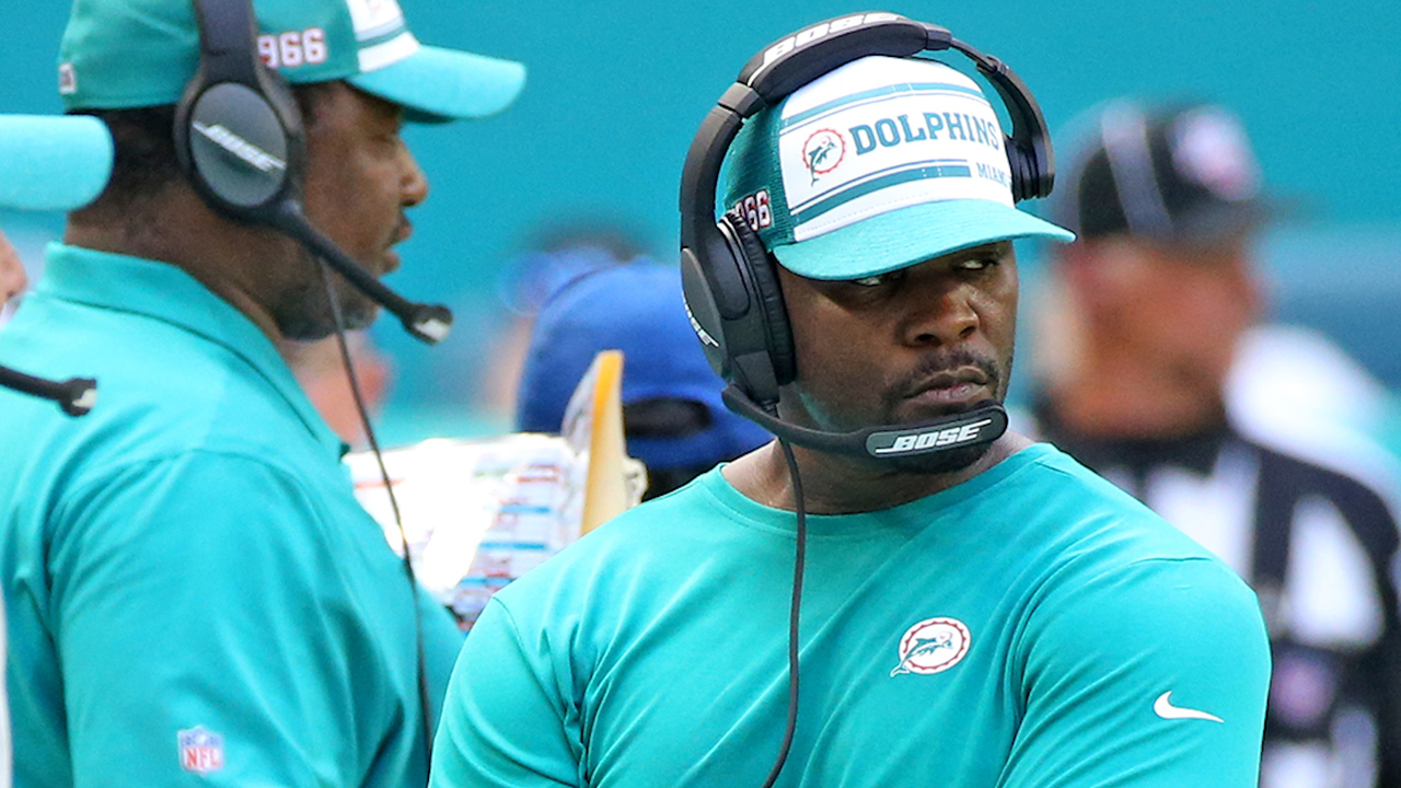 Miami Dolphins: un concentrato Brian Flores. Credits: Miami Herald.