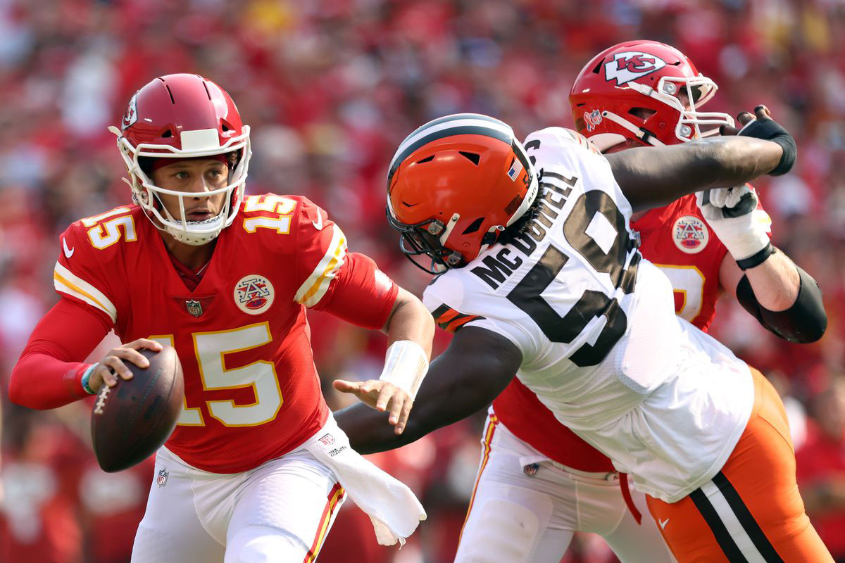 Patrick Mahomes Chiefs vs Browns week 1 NFL 2021