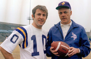 Bud Grant col quarteback Fran Tarkenton