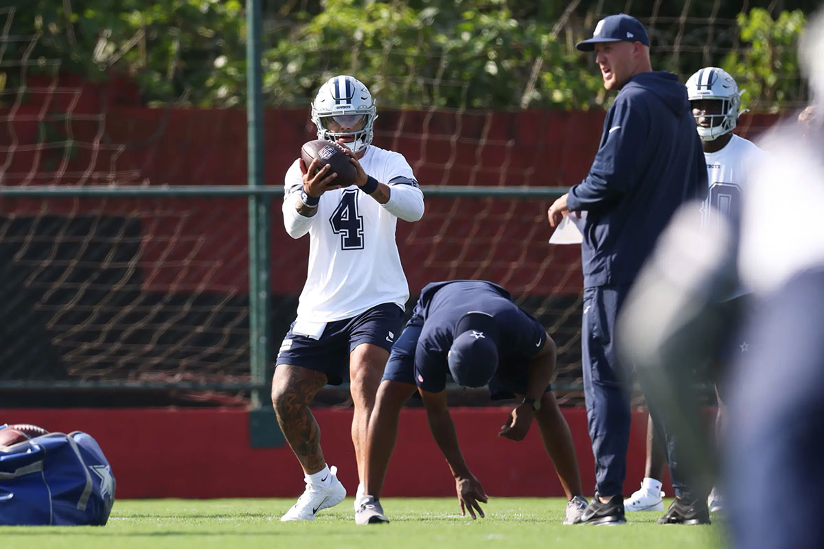 Dallas Cowboys quarterback Dak Prescott practice at Rio de Janeiro